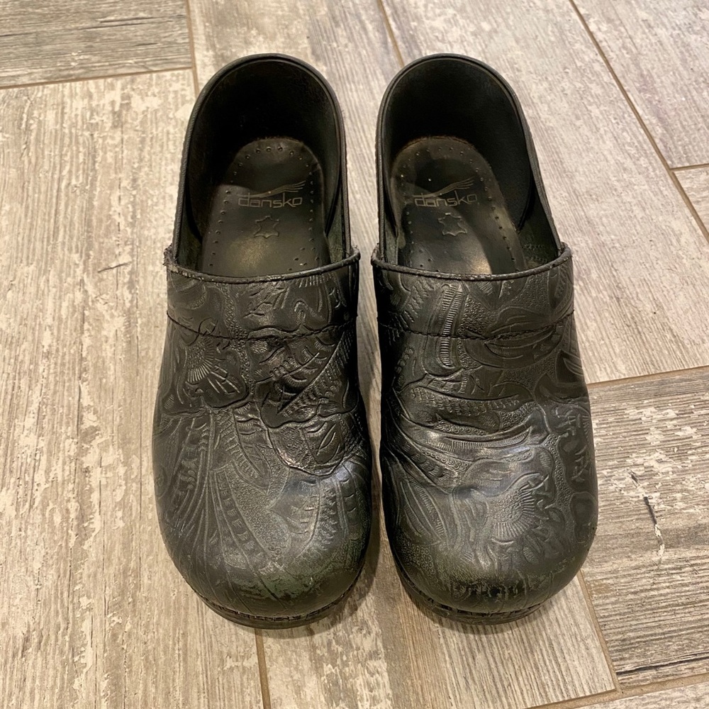 Dansko Clogs Size 40 Good Used Condition - image 1